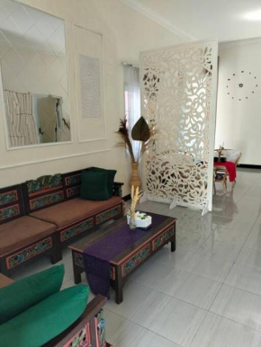 Taman Salak Homestay Entire House